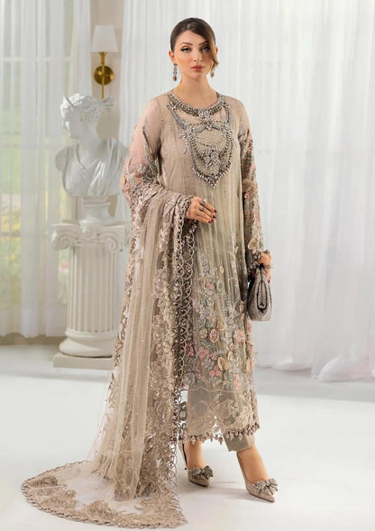 Maria B Chiffon 2026 – Beige Luxury Suit | 3D Flowers, Diamond Spray & Hand Work