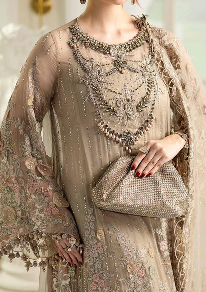 Maria B Chiffon 2026 – Beige Luxury Suit | 3D Flowers, Diamond Spray & Hand Work