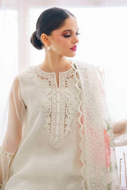 Baroque Chantelle White – Luxury Organza 3-Piece Suit | Digital Print Cutwork Dupatta